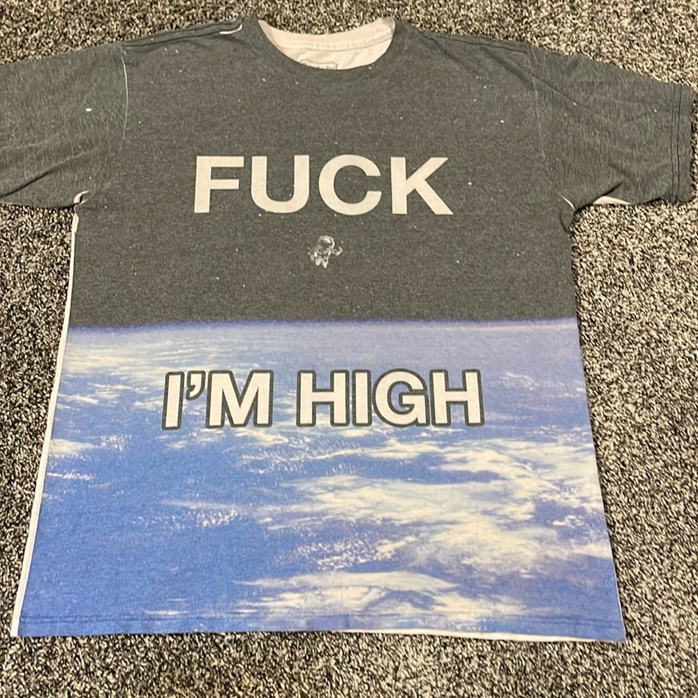 SPENCER’S Graphic Tee (M)